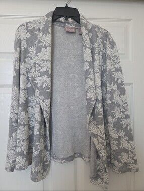 CHICO’S Gray White Floral Lightweight Cardigan Sweater Size Medium Chicos 1